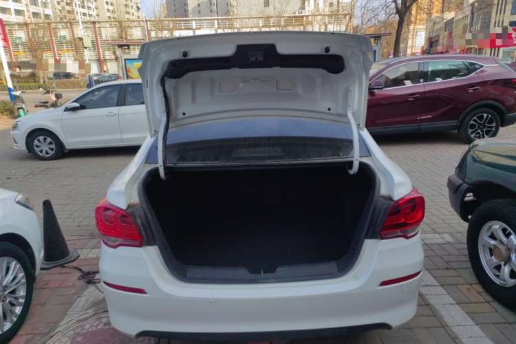 雪佛兰 科沃兹 2018款 320 自动欣享天窗版局部细节23