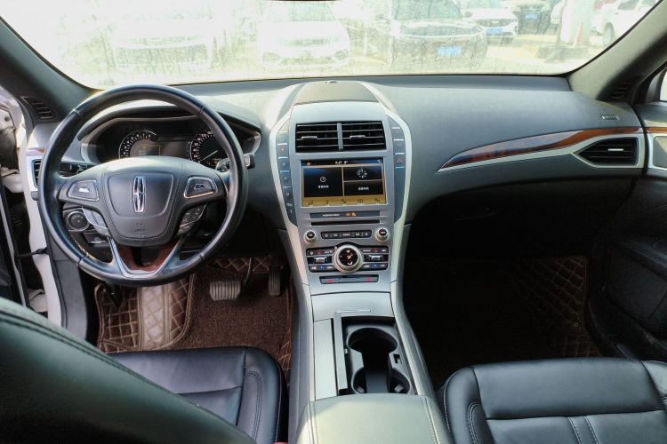 林肯MKZ 2017款 2.0T 尊享版中控内饰12