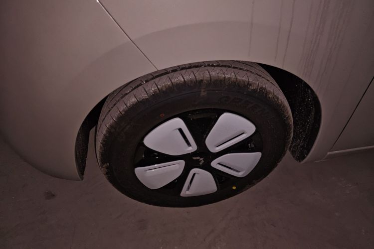 五菱汽车 宏光MINIEV 2025款 四门版 进阶款车身外观6007