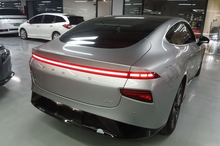 小鹏P7 2020款 670E车身外观6005