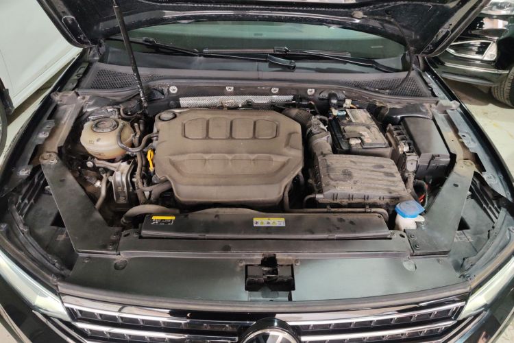 大众 迈腾 2023款 200万辆纪念版 330TSI DSG豪华型局部细节24