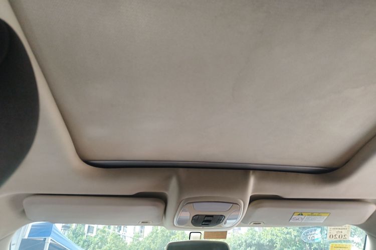 众泰T300 2017款 1.5T CVT尊享型中控内饰22