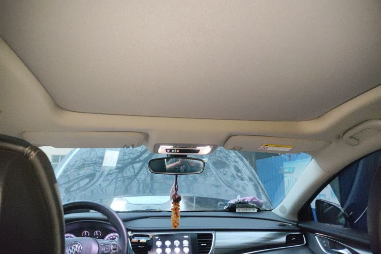 别克 君越 2016款 改款 28T 精英型中控内饰22