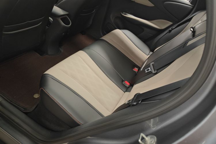 比亚迪 海豚 2023款 420km 时尚版中控内饰21