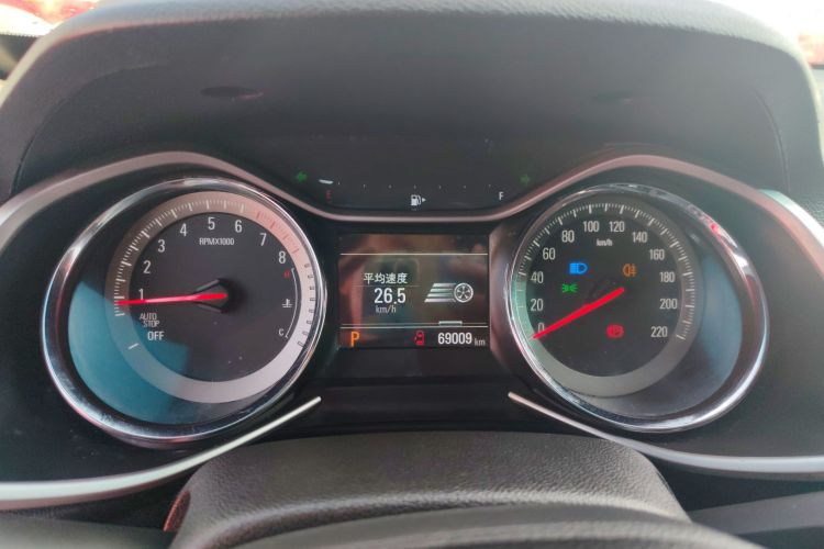 雪佛兰 沃兰多 2018款 Redline 530T 自动纵享版（5+2款） 国V中控内饰14