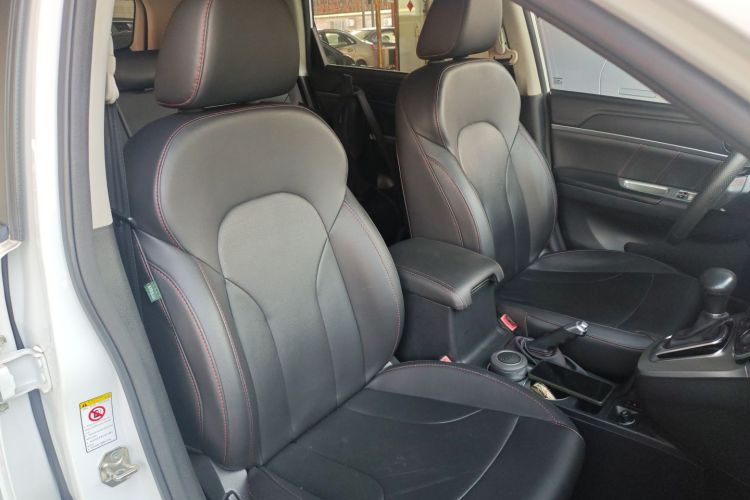 哈弗H6 2017款 红标 运动版 1.5T 自动两驱豪华型局部细节41