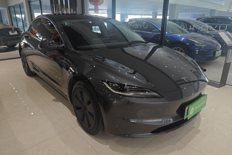 特斯拉 Model 3 2023款 后轮驱动版车身外观3