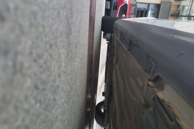 福特 福克斯 2015款 两厢 1.6L 自动舒适型局部细节9002