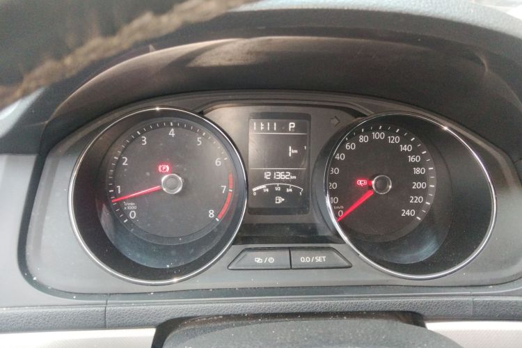 大众 朗逸 2017款 1.6L 自动舒适版中控内饰14