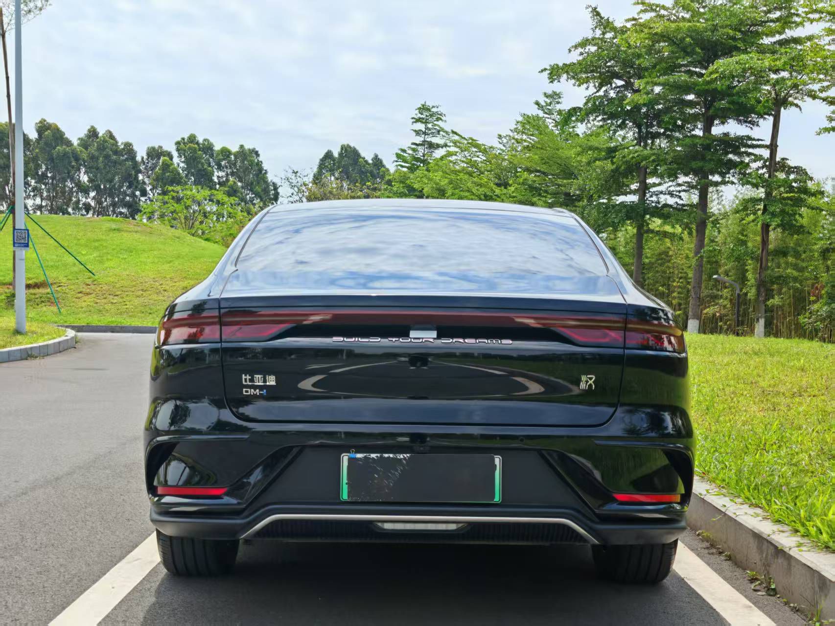 比亚迪 汉 2024款 DM-i 荣耀版 121KM 精英型