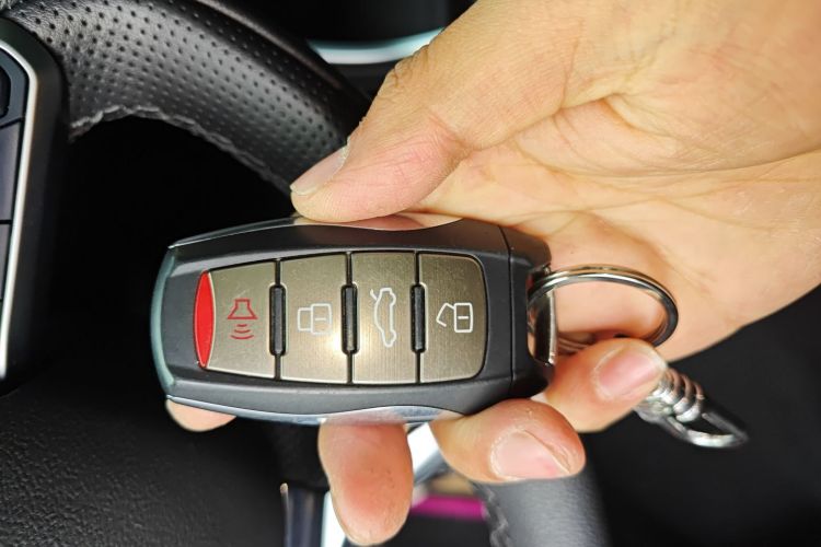 哈弗H6 2023款 国潮版 1.5T 自动冠军版中控内饰11