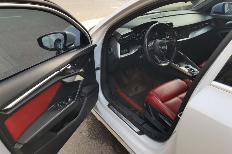 奥迪A3 2021款 A3L Limousine 35 TFSI 进取运动型中控内饰7003