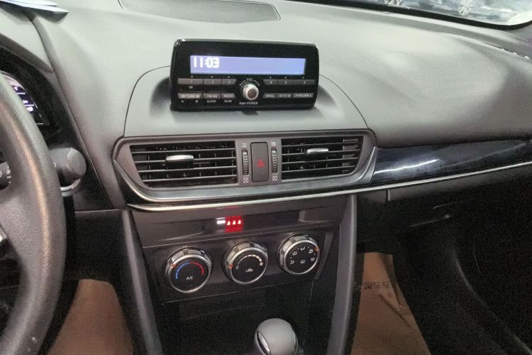 马自达CX-4 2020款 2.0L 自动两驱蓝天活力版中控内饰16