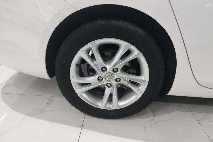 别克 君威 2020款 552T 精英型车身外观56