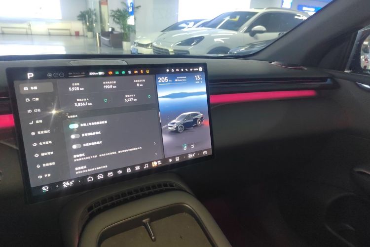 小鹏G7 2025款 702 超长续航 Max中控内饰16