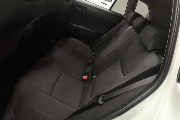 丰田 卡罗拉锐放 2024款 2.0L 先锋版中控内饰7004