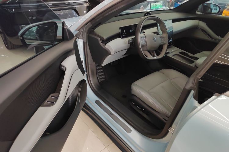 蔚来ET5 2022款 75kWh中控内饰20