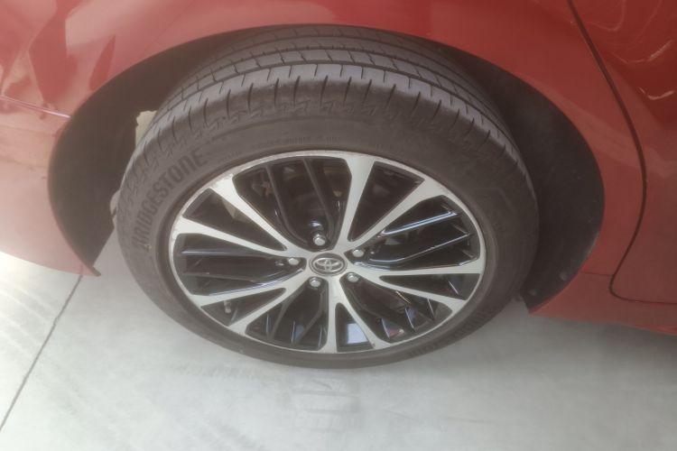 丰田 凯美瑞 2019款 双擎 2.5HS 锋尚版 国VI车身外观6008