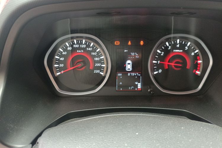 东南DX3 2016款 1.5L 手动尊贵型中控内饰15