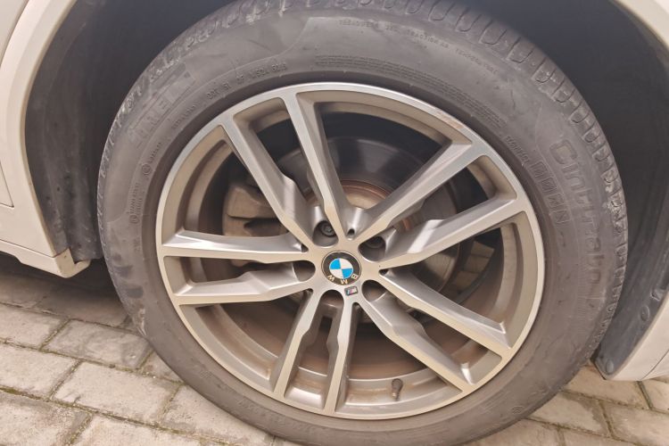 宝马X3 2018款 xDrive28i M运动套装 国V车身外观6007