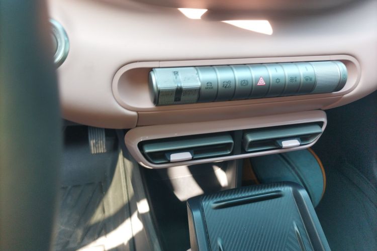 比亚迪 海鸥 2025款 305km 自由版中控内饰18