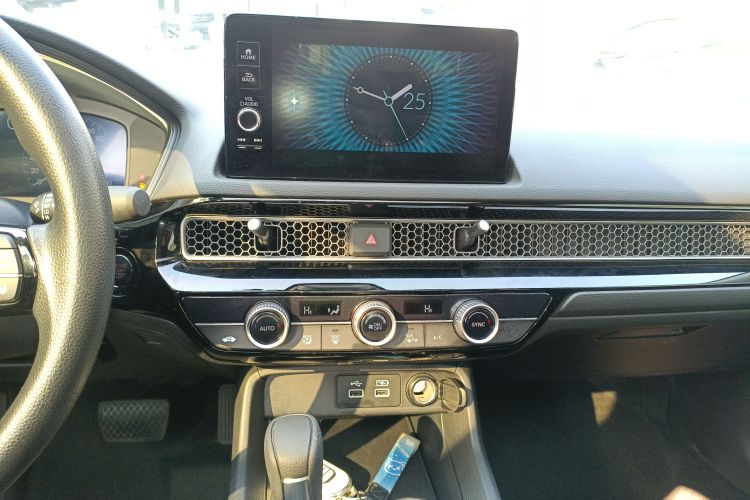 本田 思域 2022款 240TURBO CVT劲动版中控内饰16