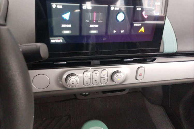 长安启源 长安Lumin 2023款 205km 香沁款中控内饰16