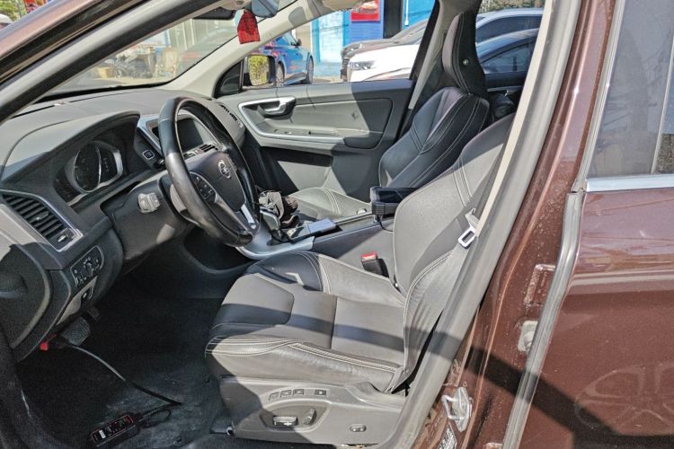 沃尔沃XC60 2017款 T5 AWD 智远升级版中控内饰19