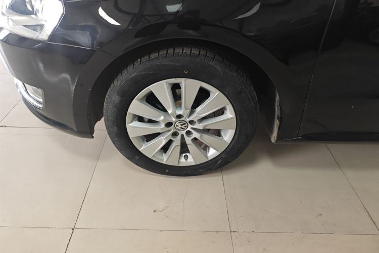 大众 朗逸 2013款 改款经典 1.6L 自动舒适版车身外观6007