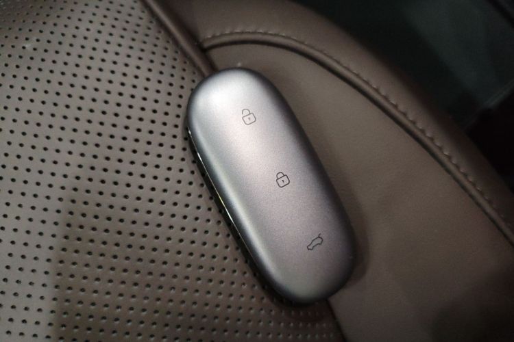 理想汽车 理想L9 2023款 Pro中控内饰11