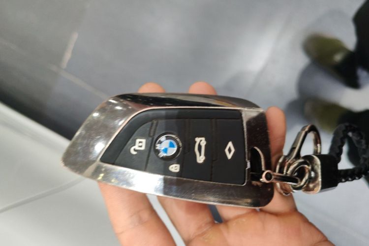 宝马3系 2024款 325Li M运动曜夜套装中控内饰7001