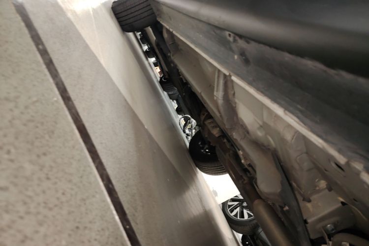 三菱 欧蓝德 2019款 2.4L 四驱致享版 5座 国VI局部细节9002