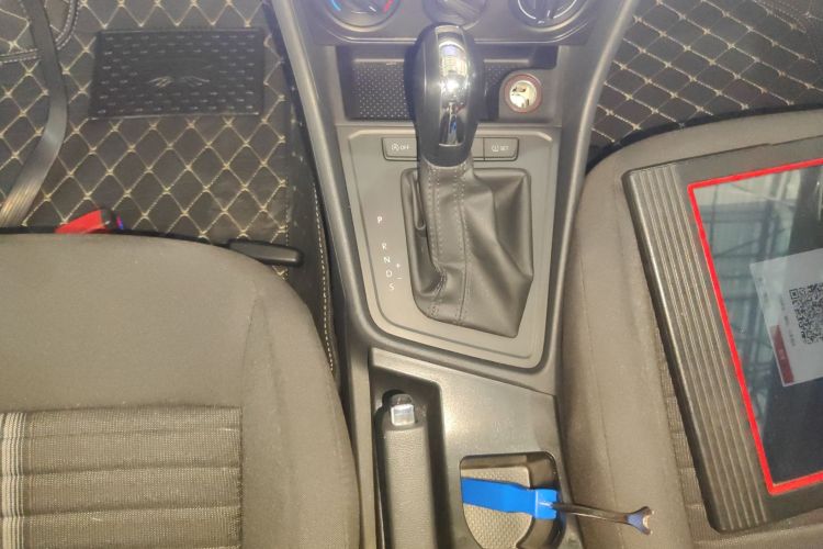 大众 2019款 朗逸启航 1.5L 自动风尚版 国VI中控内饰18