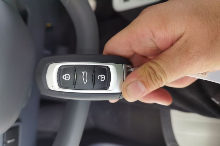 吉利银河 熊猫 2025款 210km 元气熊中控内饰11