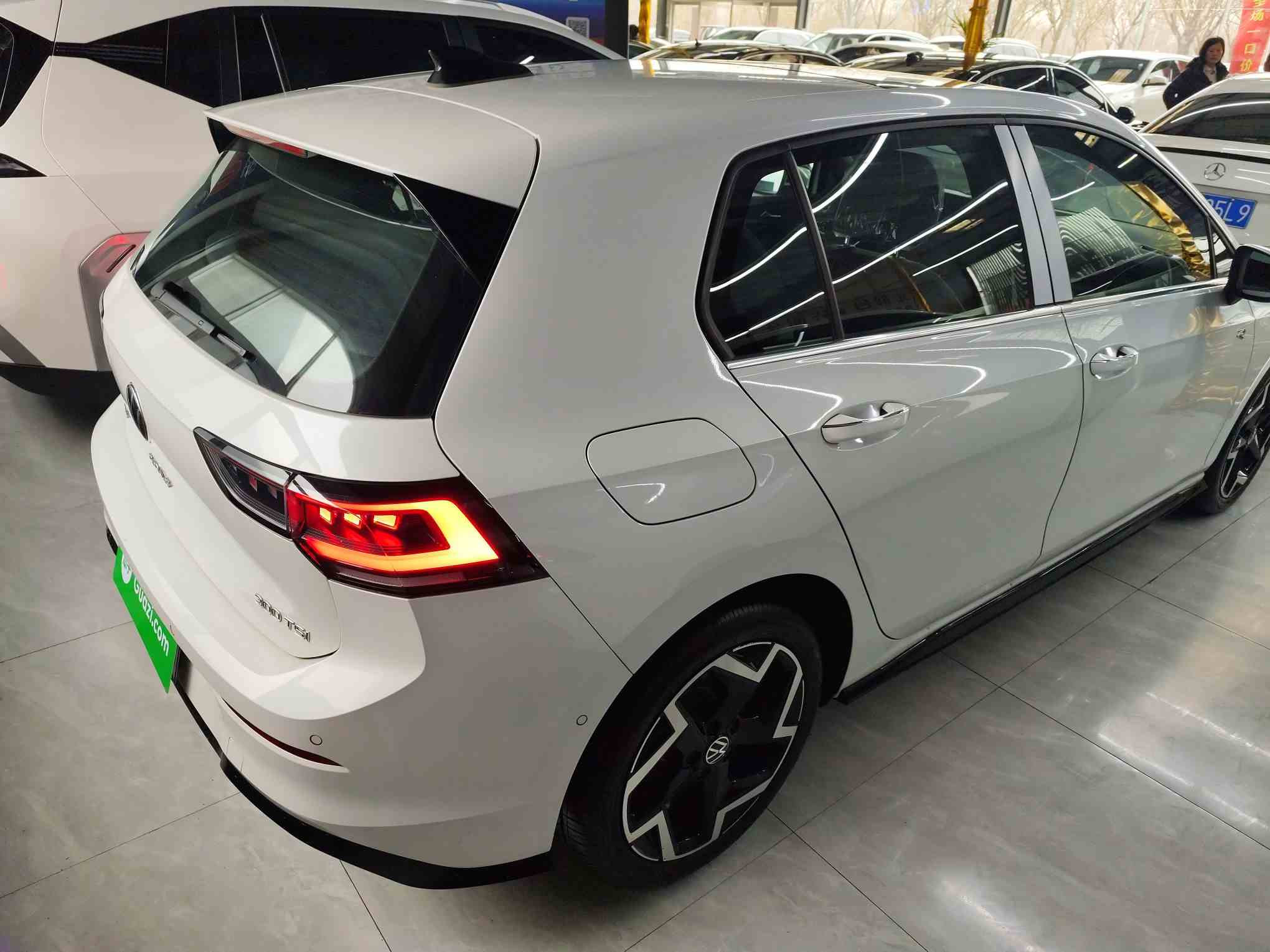 大众 高尔夫 2025款 300TSI R-Line(5)