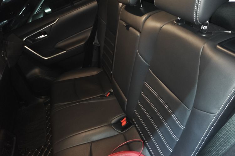 丰田 威兰达 2020款 2.0L CVT四驱豪华版中控内饰21