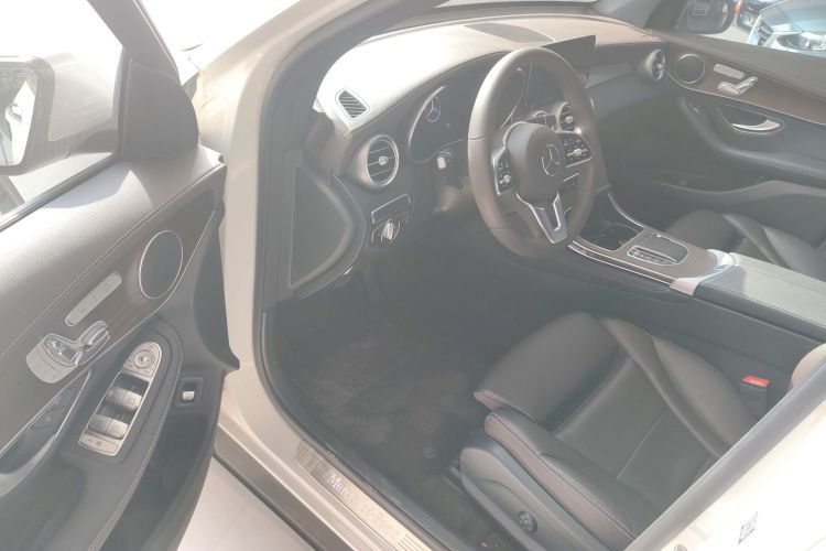 奔驰GLC 2020款 改款 GLC 260 L 4MATIC 豪华型中控内饰7003