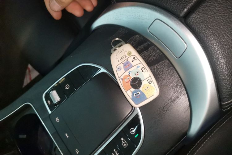 奔驰C级 2021款 C 260 L 运动版中控内饰7001