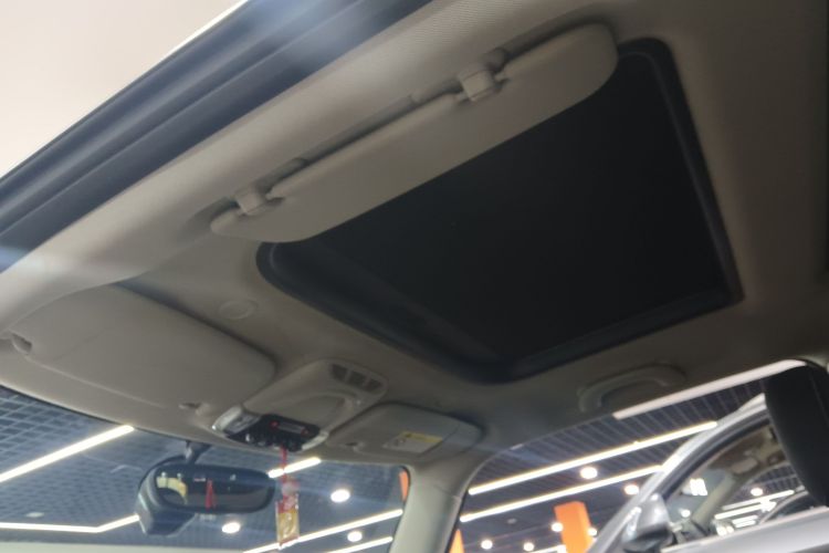 MINI 2016款 1.2T ONE 先锋派局部细节22