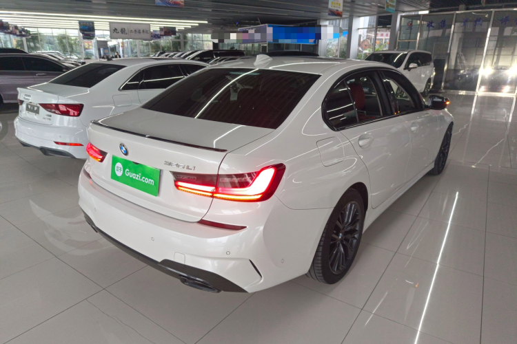宝马3系 2022款 325Li M运动曜夜套装车身外观7