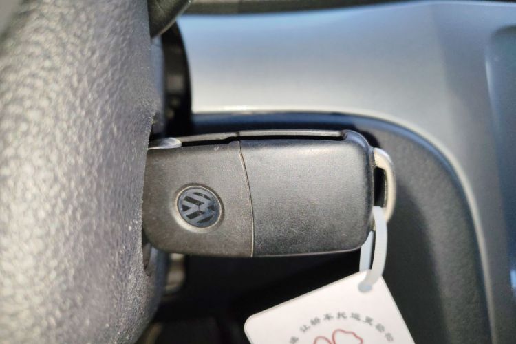 大众 朗逸 2013款 改款经典 1.6L 自动风尚版中控内饰11