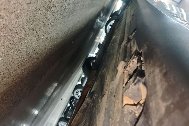 奔驰GLC 2020款 GLC 260 L 4MATIC 豪华型机舱底盘30