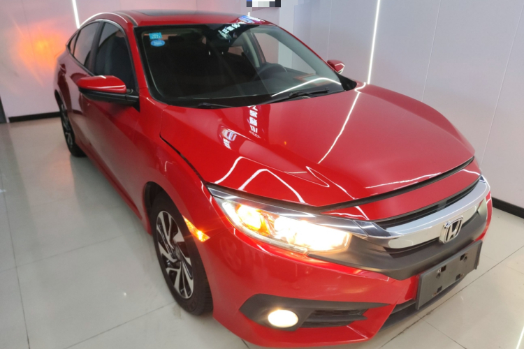 本田 思域 2016款 220TURBO CVT豪华版车身外观3