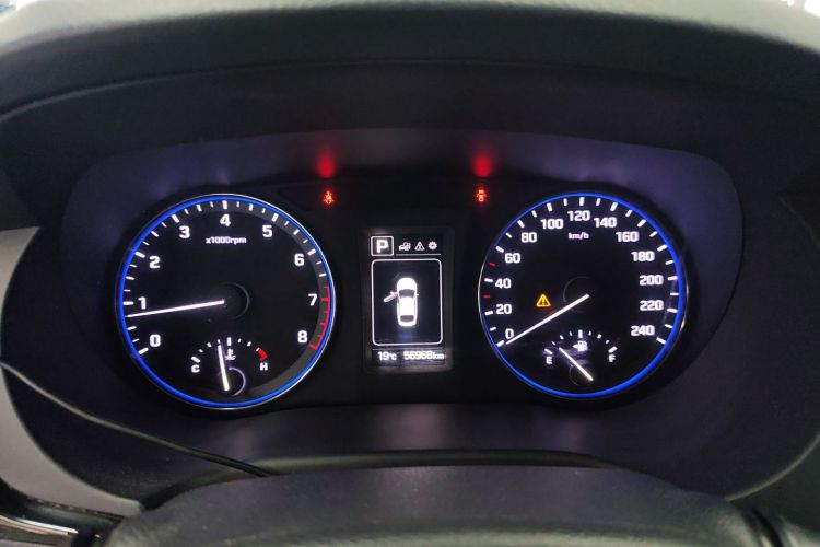 现代 名图 2016款 1.8L 自动智能型GLS中控内饰14