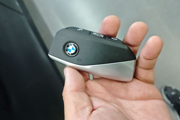 宝马5系 2025款 530Li 领先型 M运动套装中控内饰7001