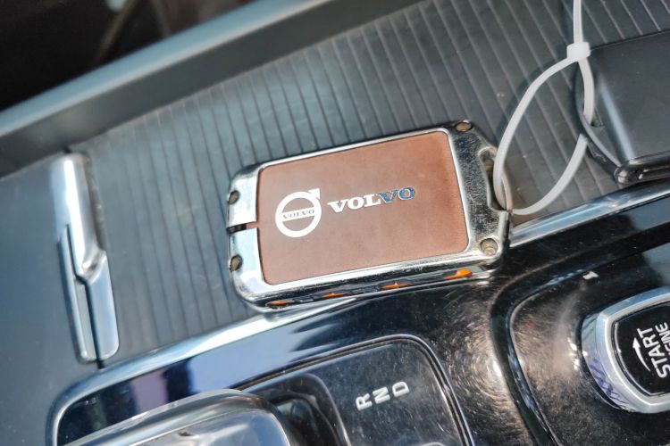 沃尔沃XC60 2022款 B5 四驱智逸豪华版中控内饰11