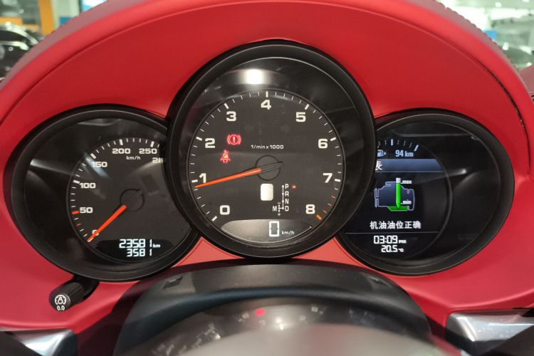 保时捷718 2023款 Boxster Style Edition 2.0T中控内饰14