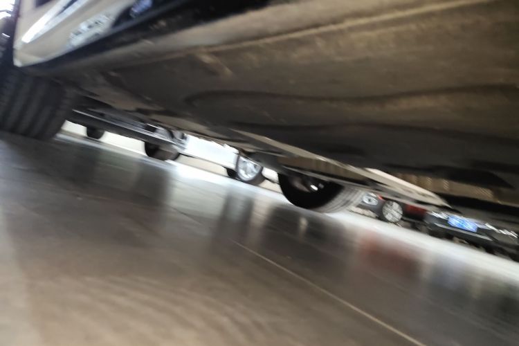 宝马5系 2025款 525Li M运动套装局部细节9001