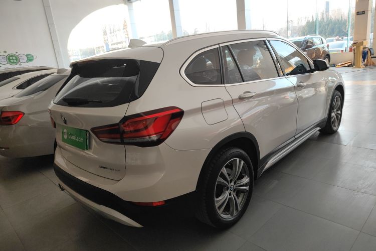 宝马X1新能源 2020款 xDrive30Le 尊享型车身外观7