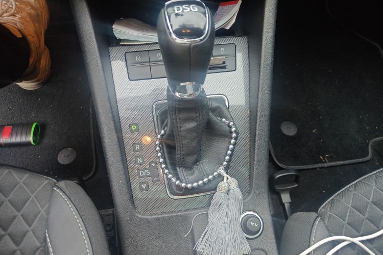 斯柯达 明锐 2018款 旅行车 TSI230 DSG豪华版中控内饰18